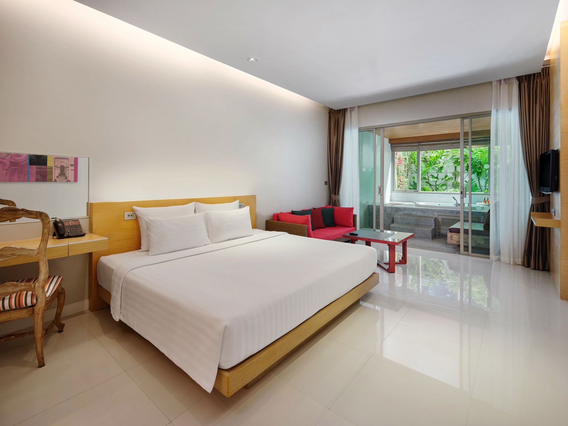 Plaza room