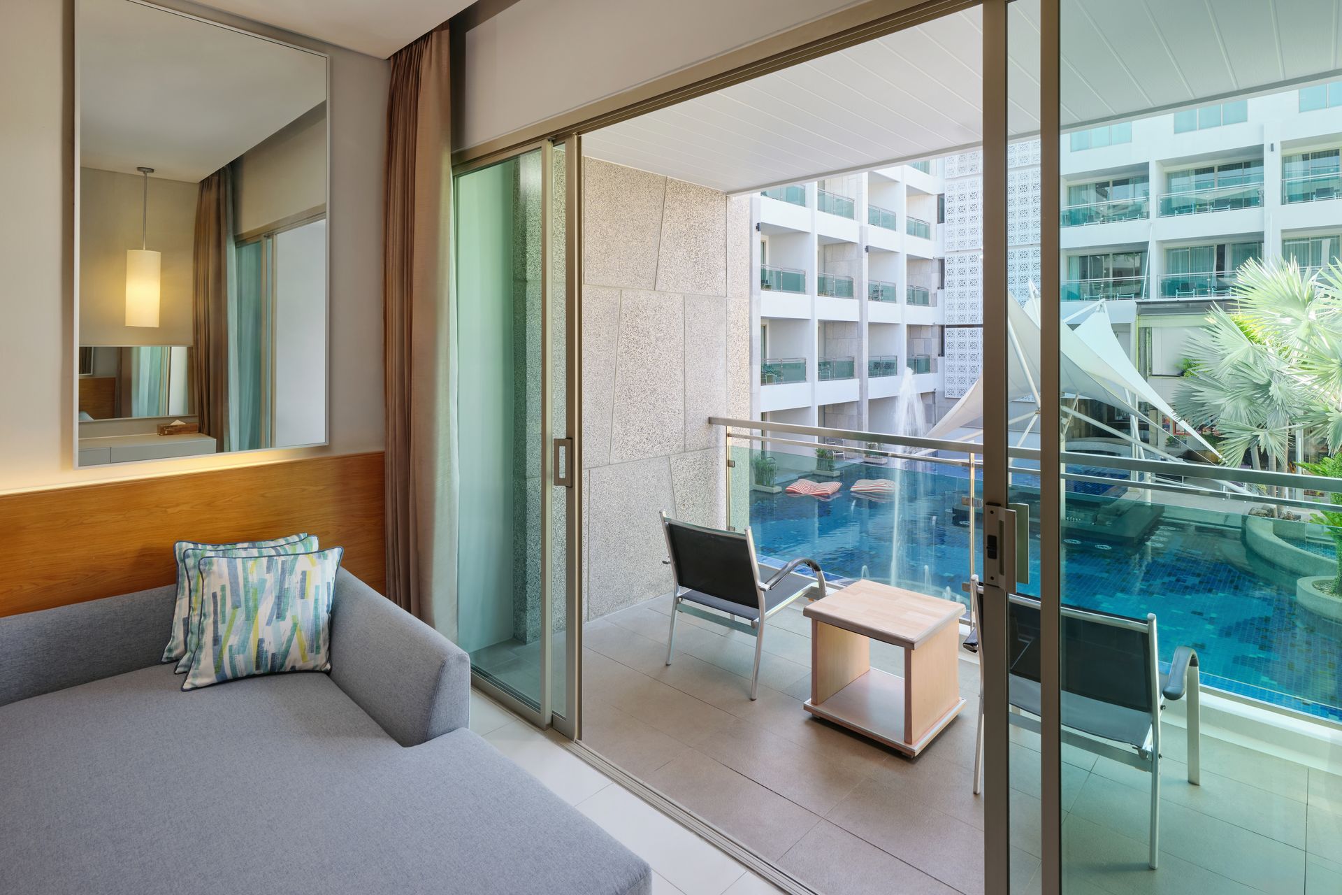 Plaza room
