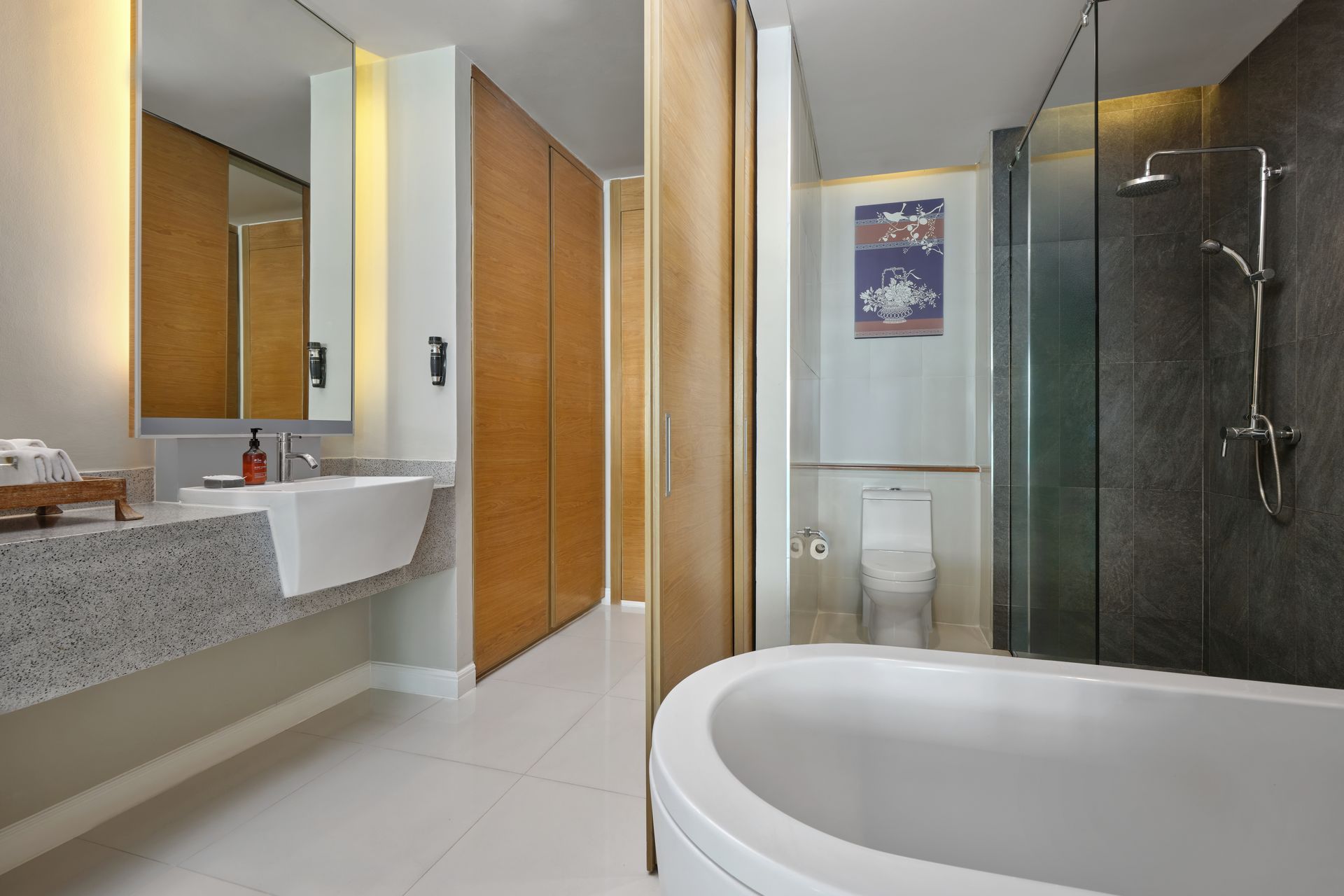 Plaza room