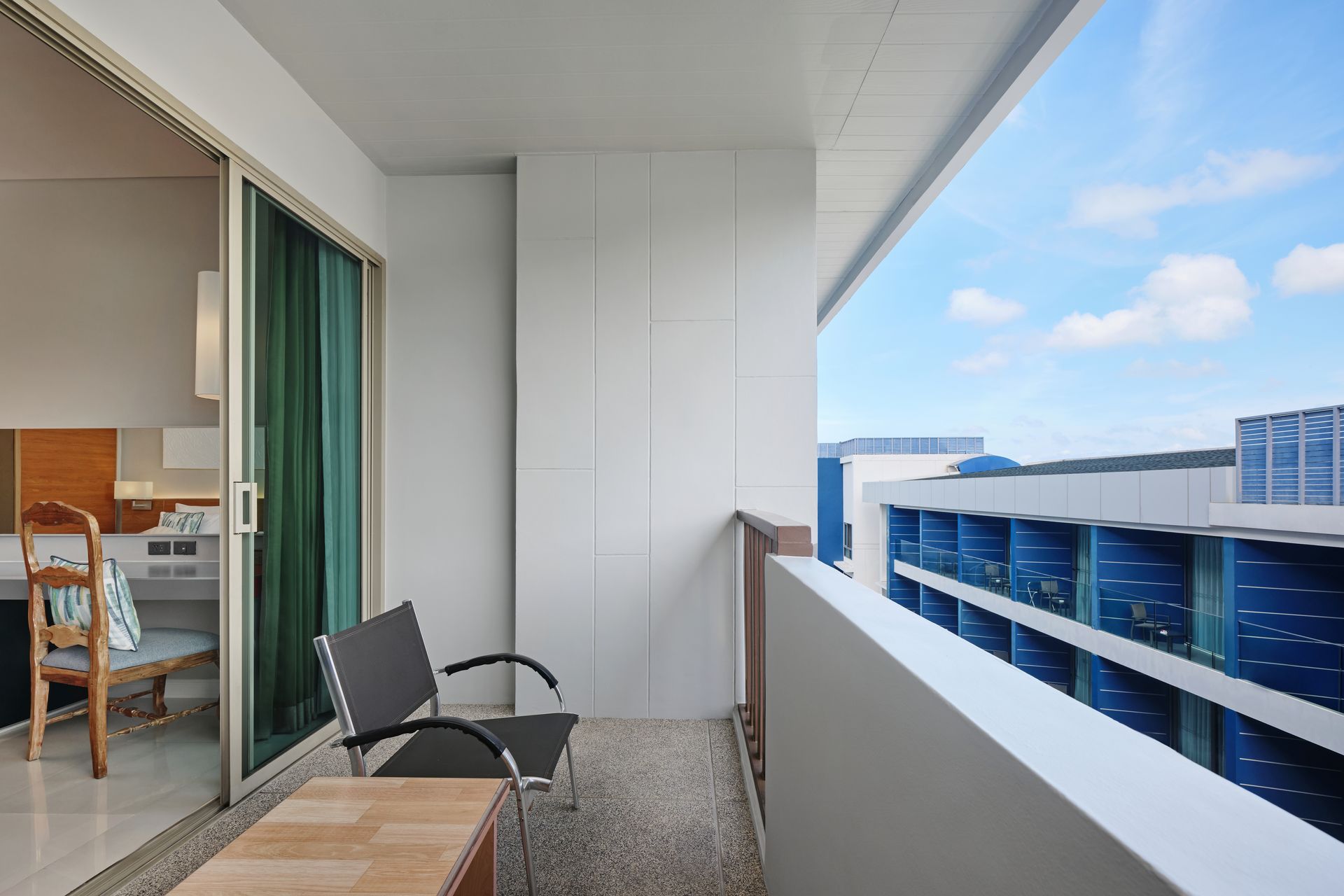 Plaza room