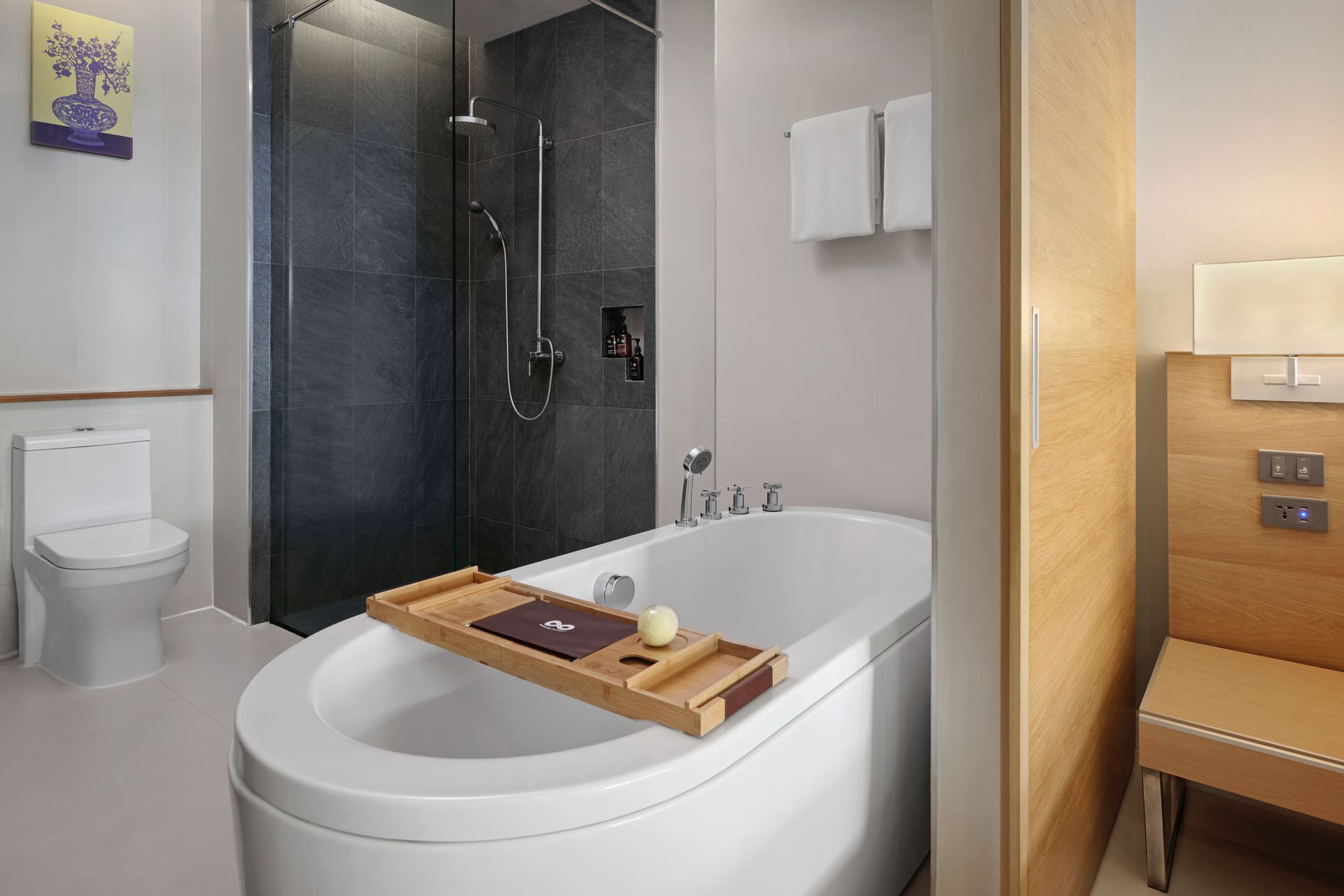 Deluxe jacuzzi