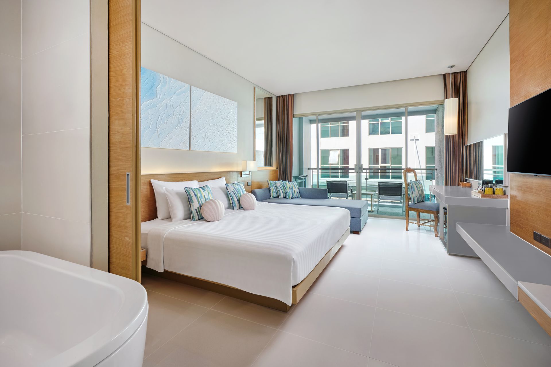 Plaza room