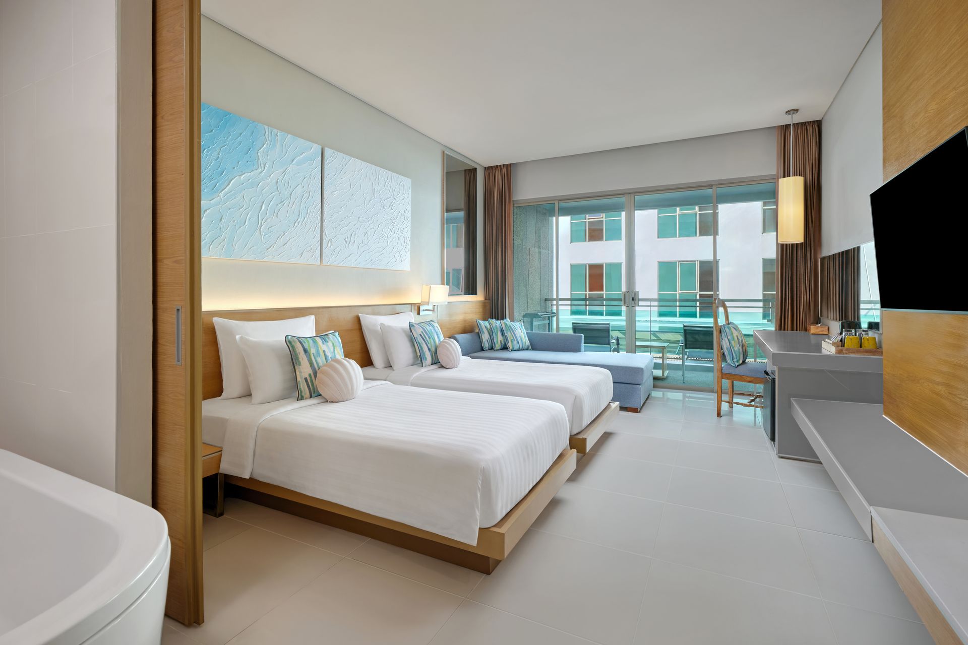 Plaza room