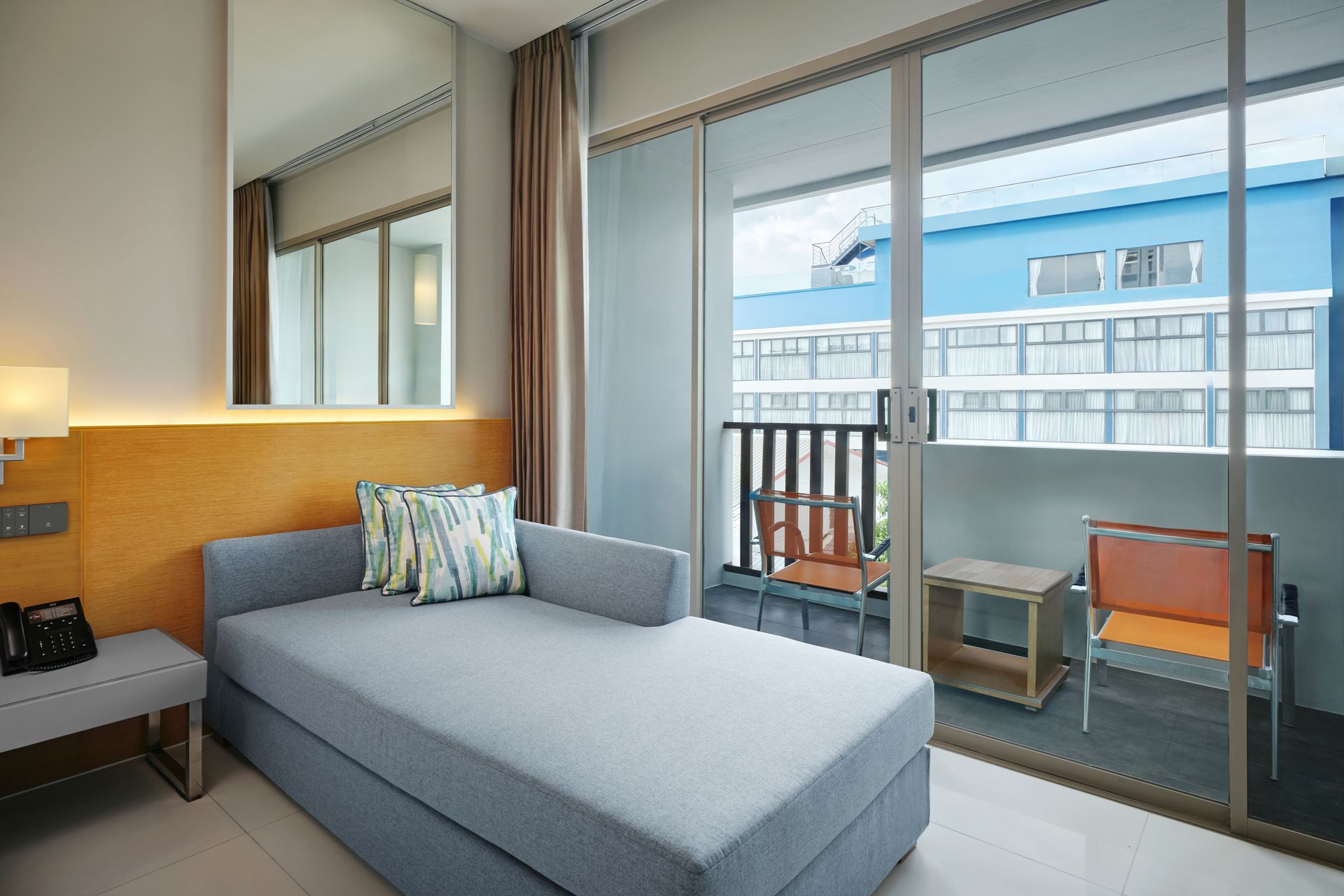 Plaza room