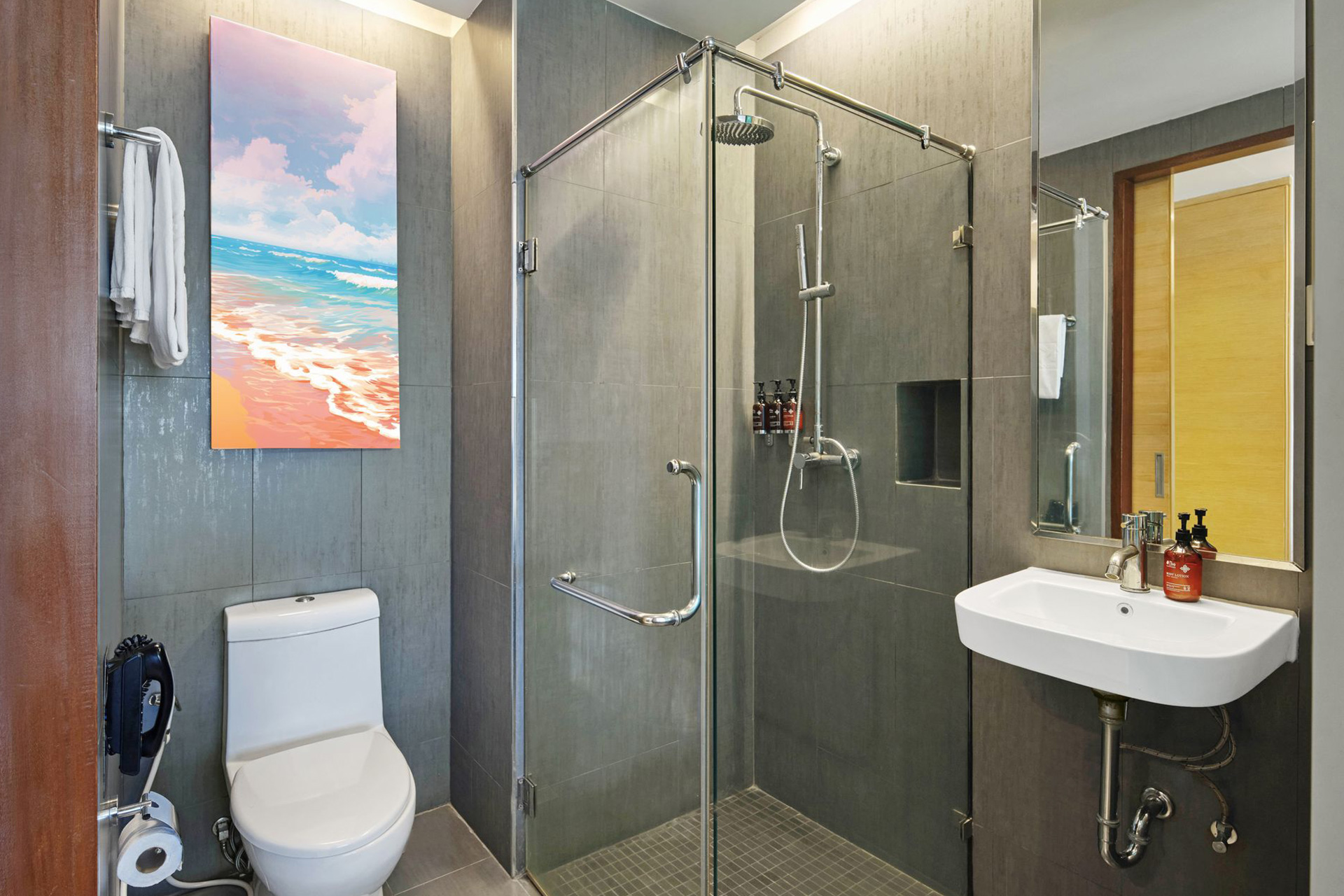 Plaza room